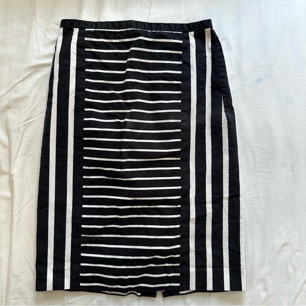 J.crew no. 2 pencil skirt in black and white stripe size 2